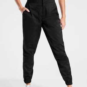 Athleta Black Radiant Jogger's Size 6